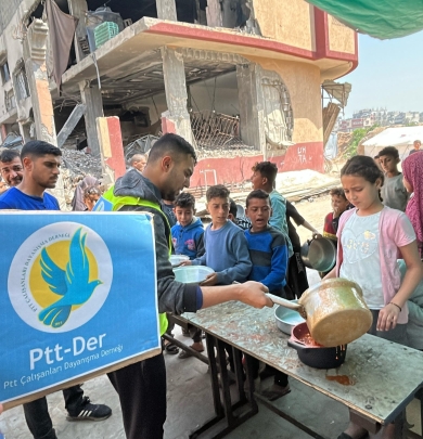 Gazze'de iftar soframızı kurduk