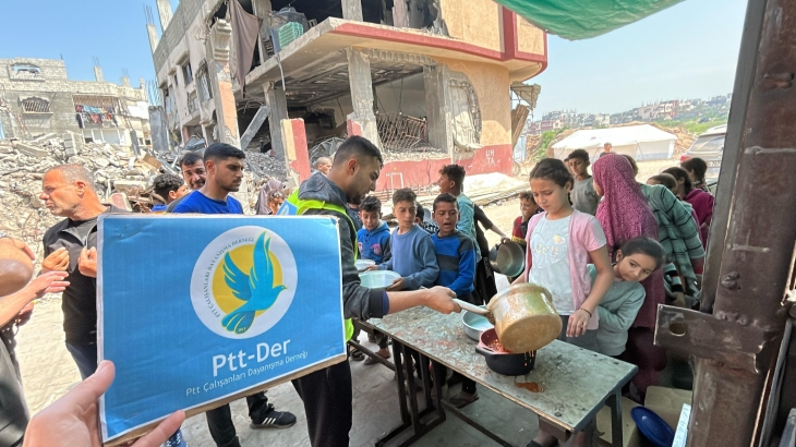 Gazze'de iftar soframızı kurduk